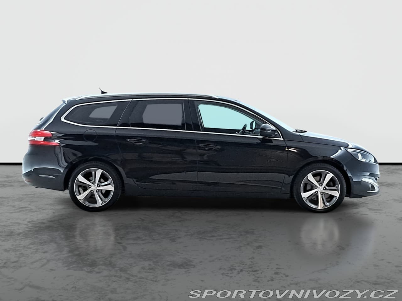 2016 Peugeot 308 - 16