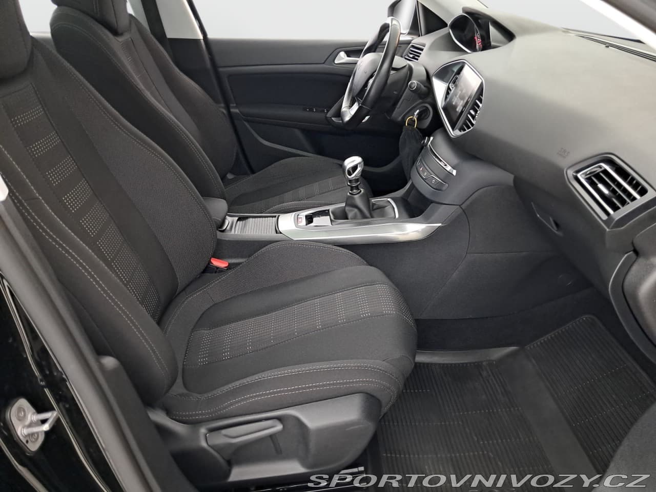 2016 Peugeot 308 - 25