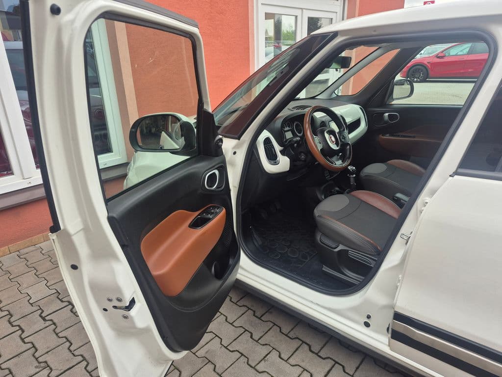 2016 Fiat 500 - 12
