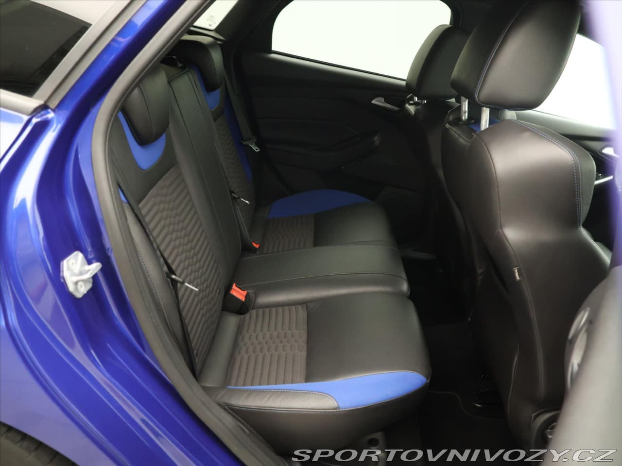 2012 Ford FOCUS - 19