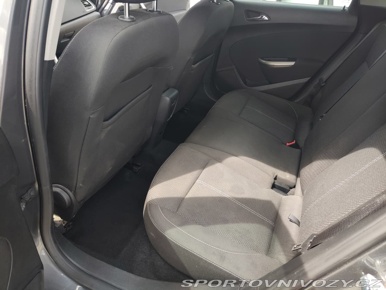 2012 Opel ASTRA - 27