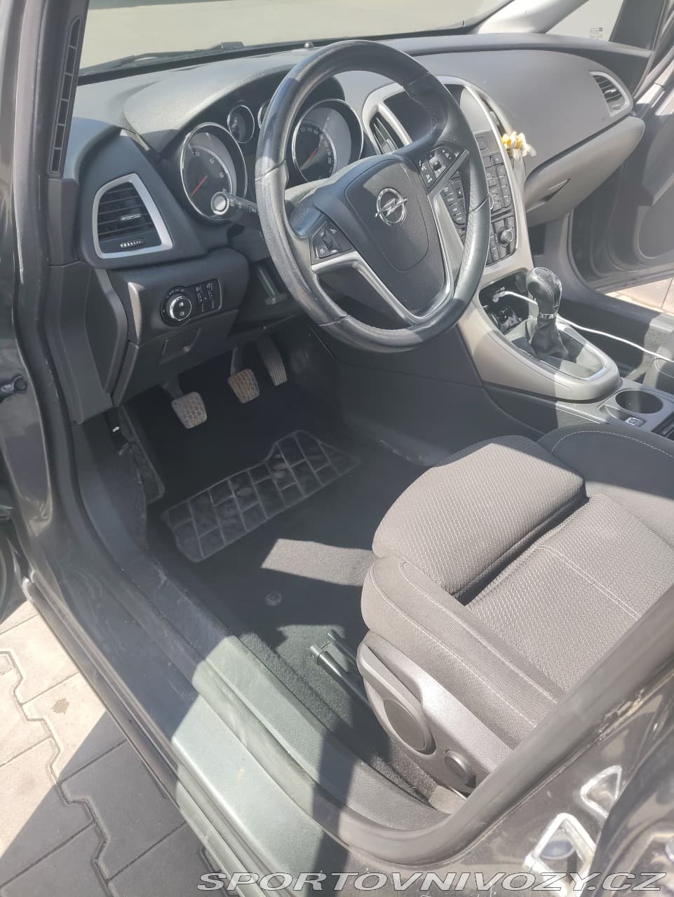 2012 Opel ASTRA - 37