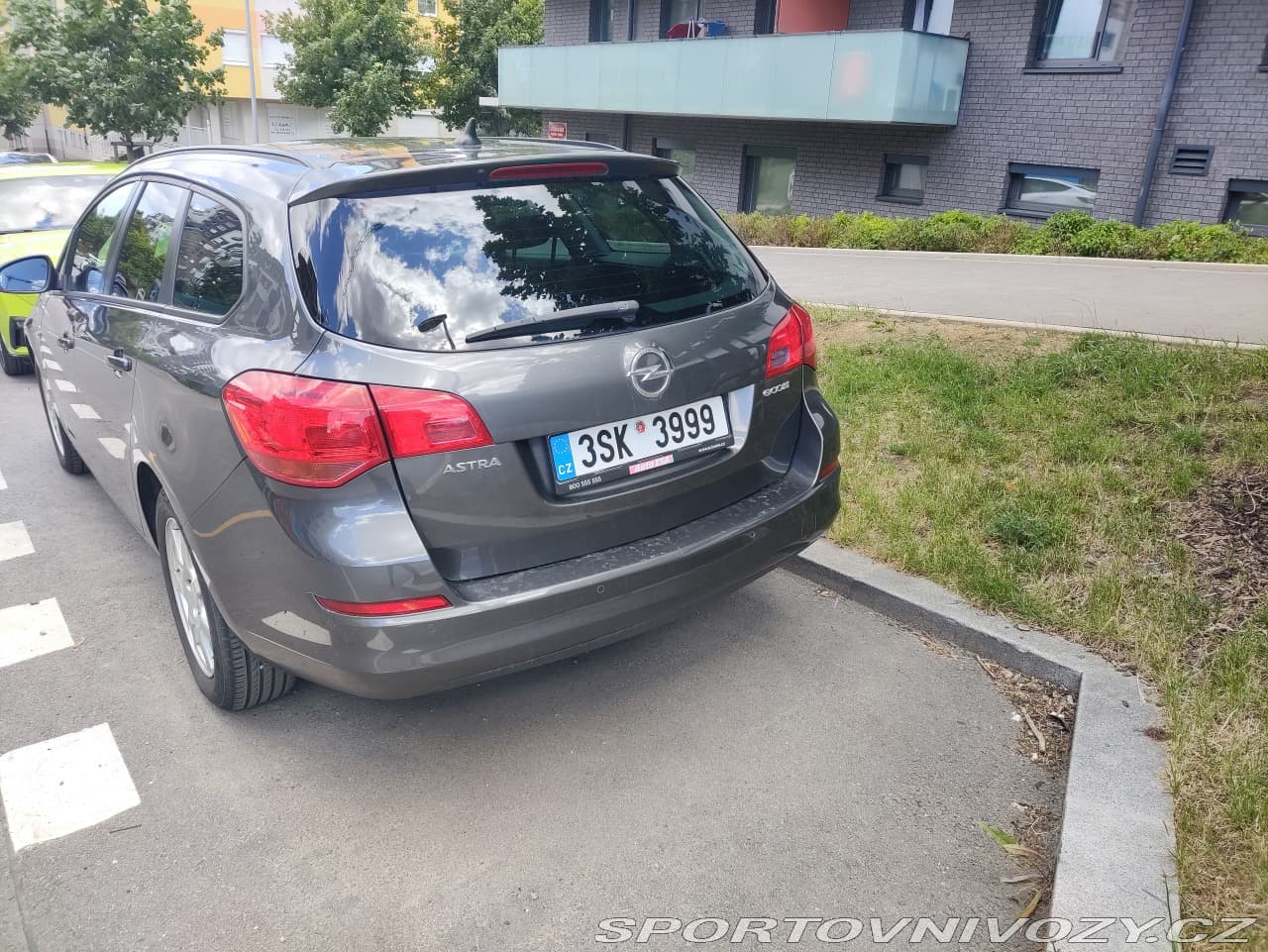 2012 Opel ASTRA - 9