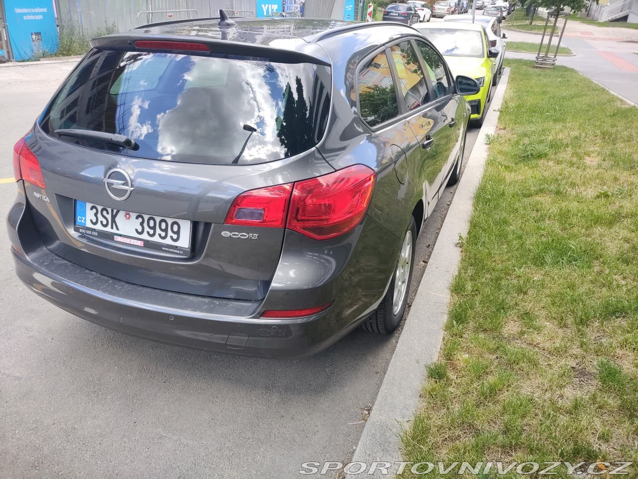 2012 Opel ASTRA - 11