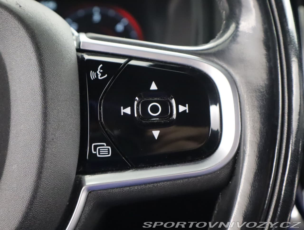 2017 Volvo V90 - 33