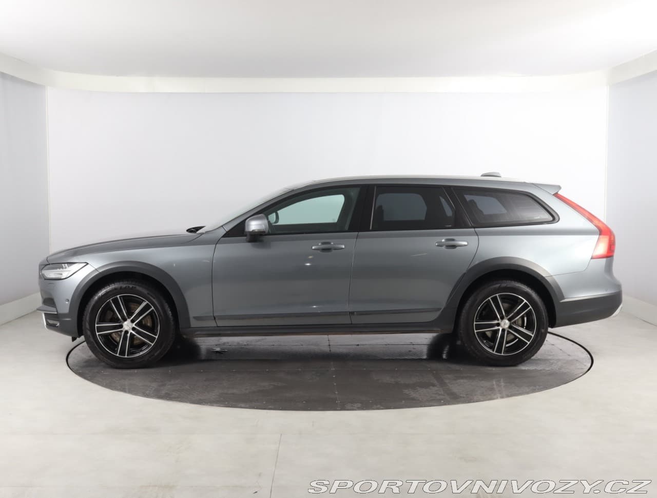 2017 Volvo V90 - 5