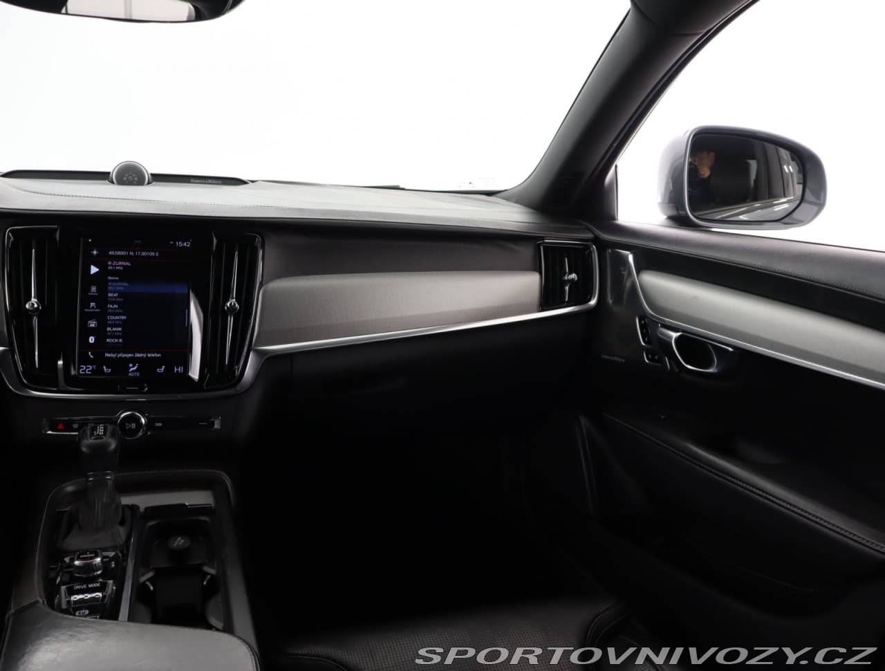 2017 Volvo V90 - 15