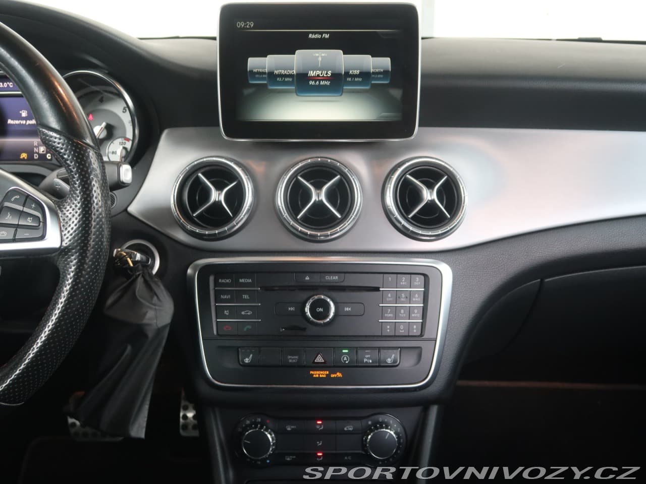 2016 Mercedes-Benz CLA - 23