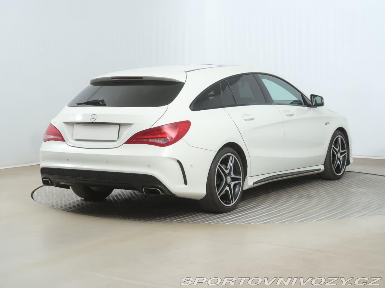 2016 Mercedes-Benz CLA - 9