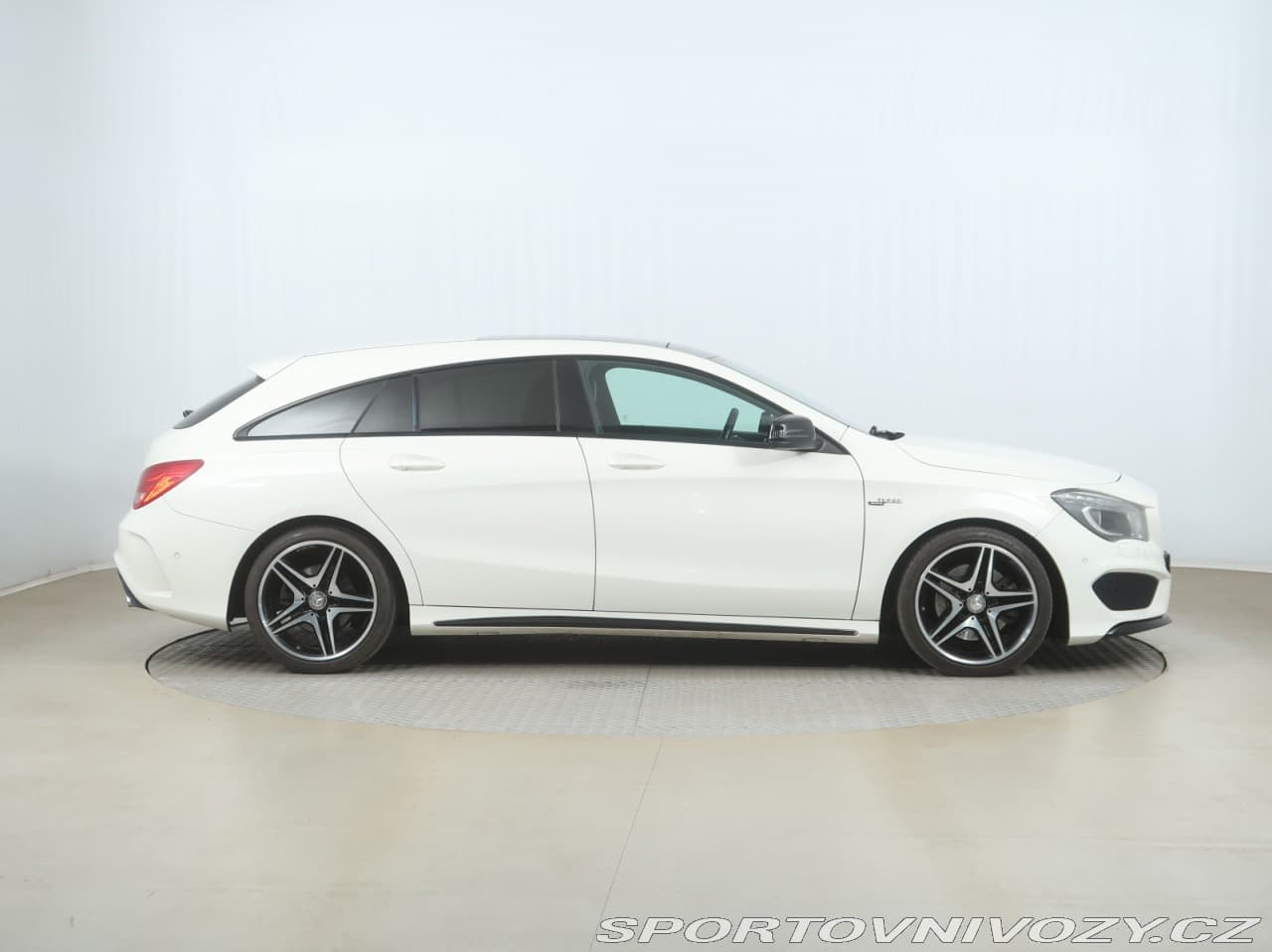 2016 Mercedes-Benz CLA - 11