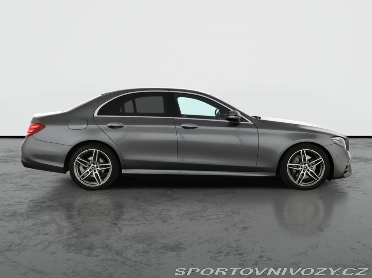 2018 Mercedes-Benz E-CLASS - 11