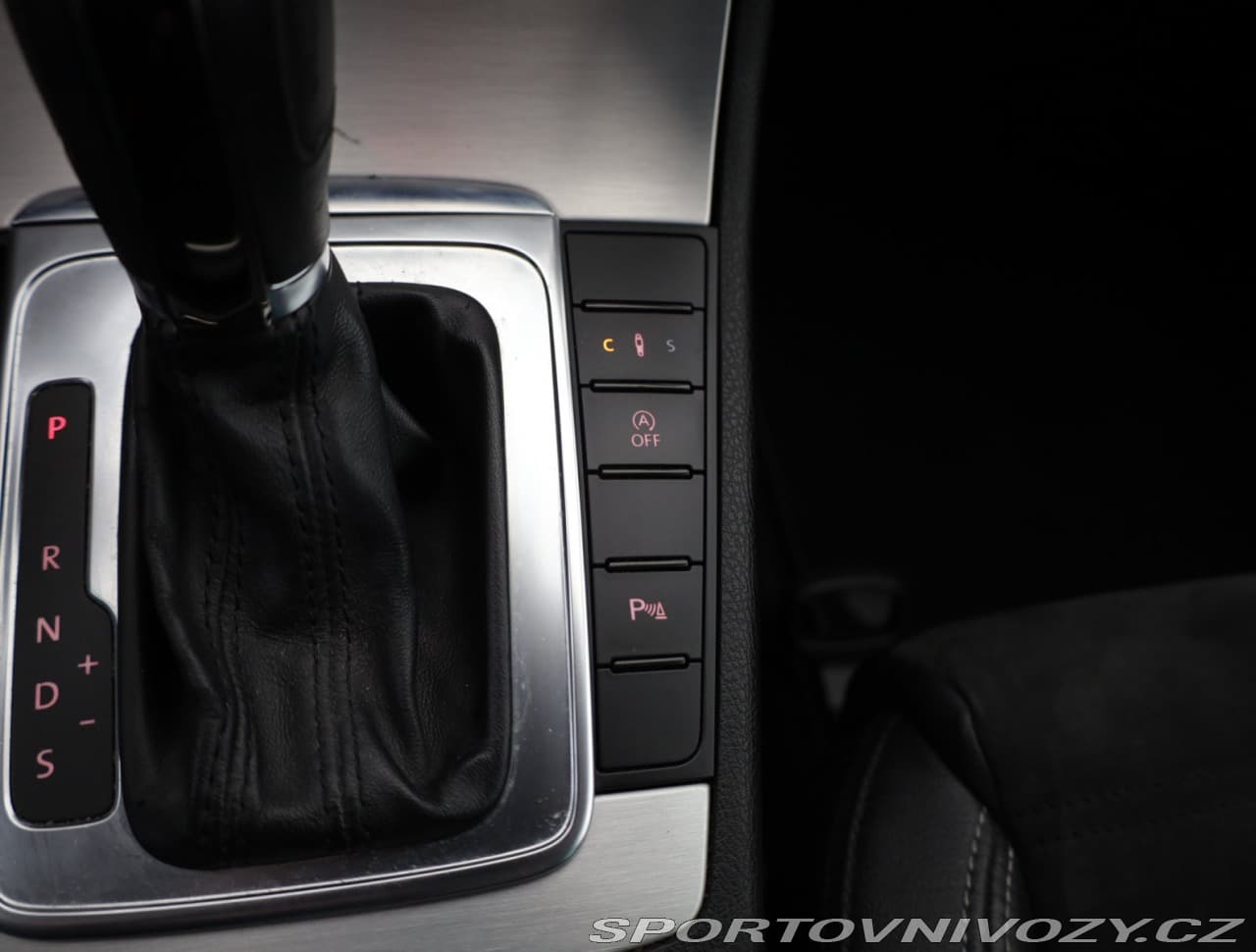 2011 Volkswagen PASSAT CC - 27