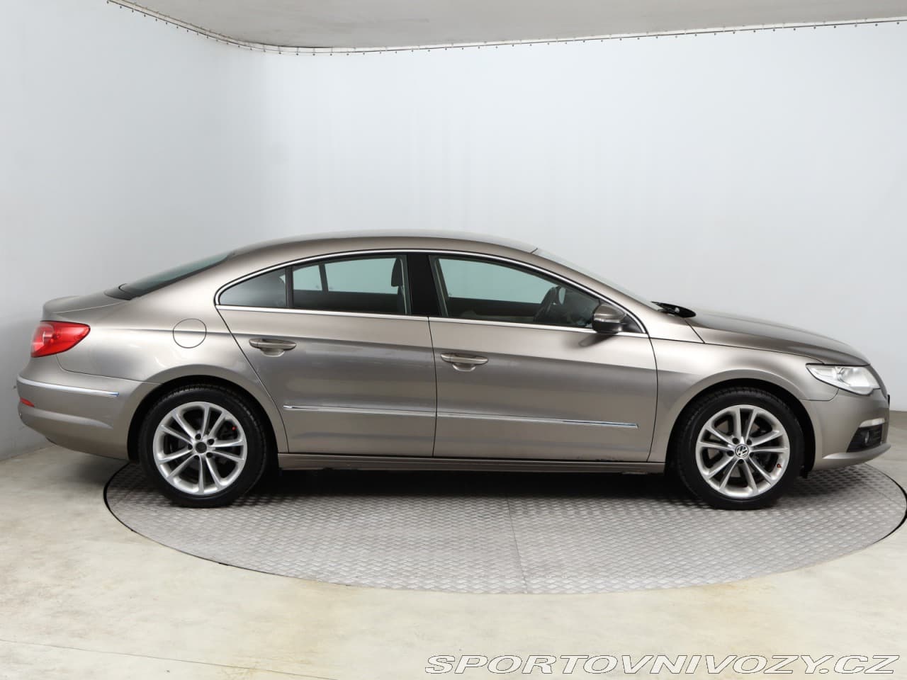 2009 Volkswagen PASSAT CC - 11