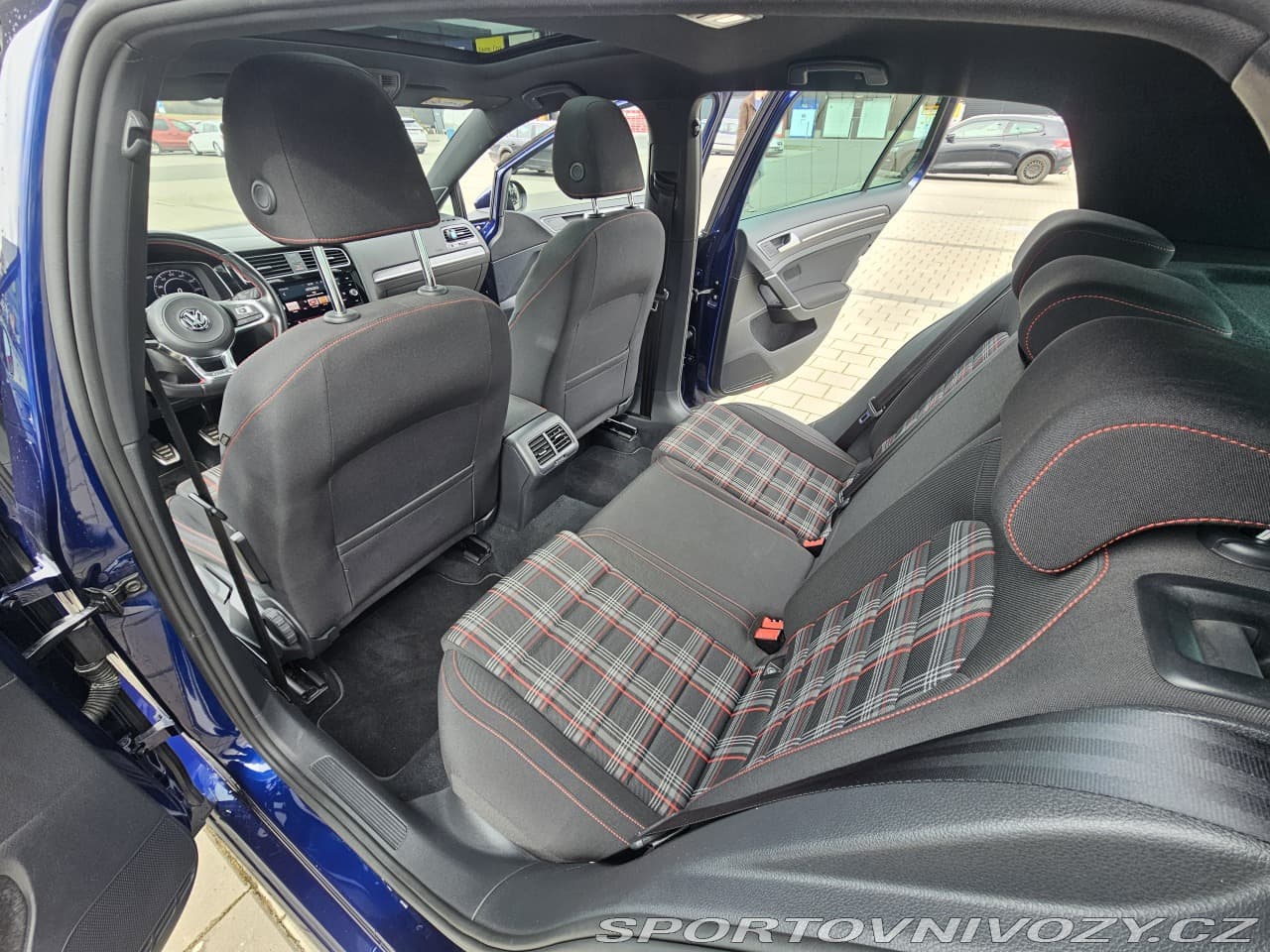 2017 Volkswagen GOLF - 12