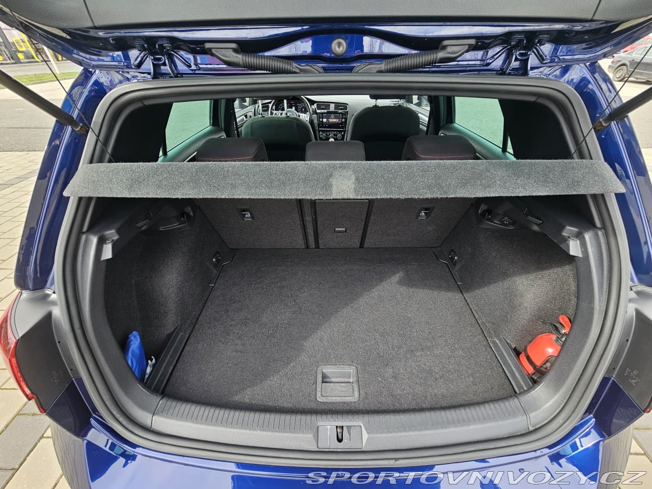 2017 Volkswagen GOLF - 13