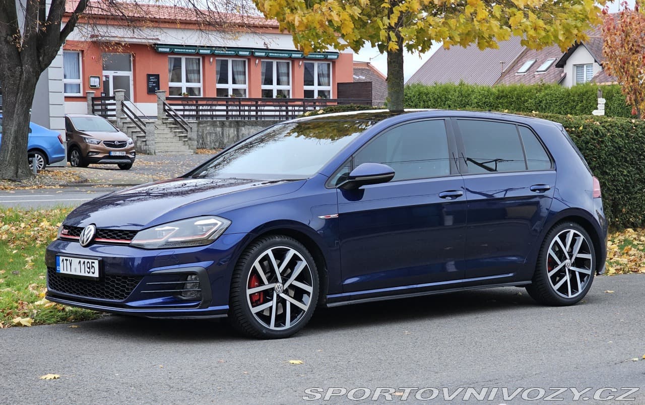 2017 Volkswagen GOLF - 17