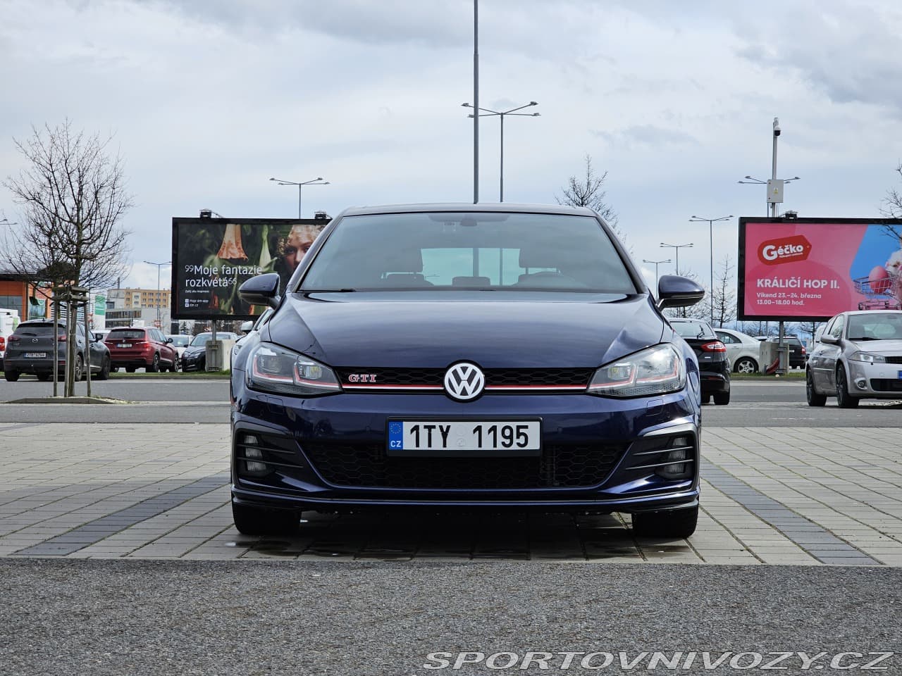 2017 Volkswagen GOLF - 2