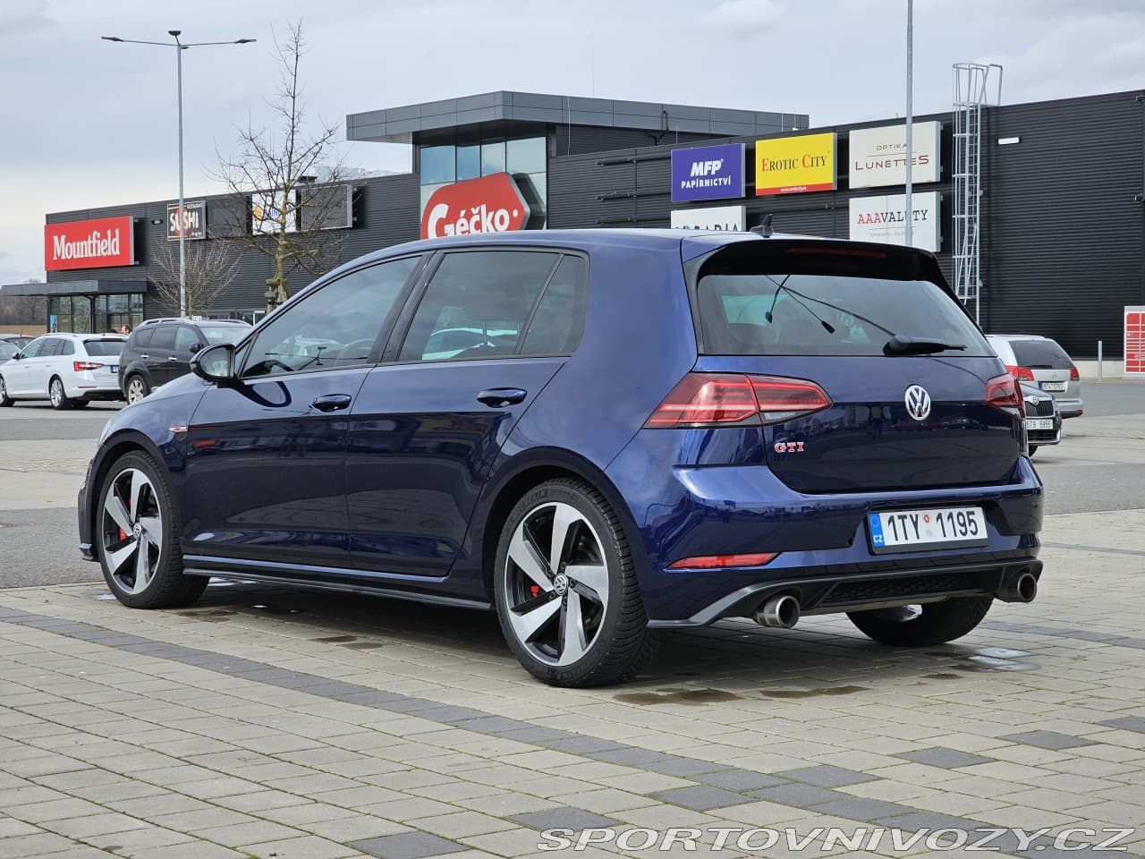 2017 Volkswagen GOLF - 5