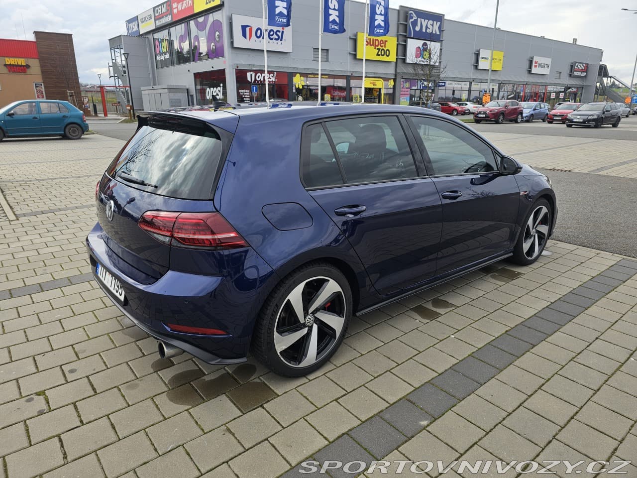 2017 Volkswagen GOLF - 7