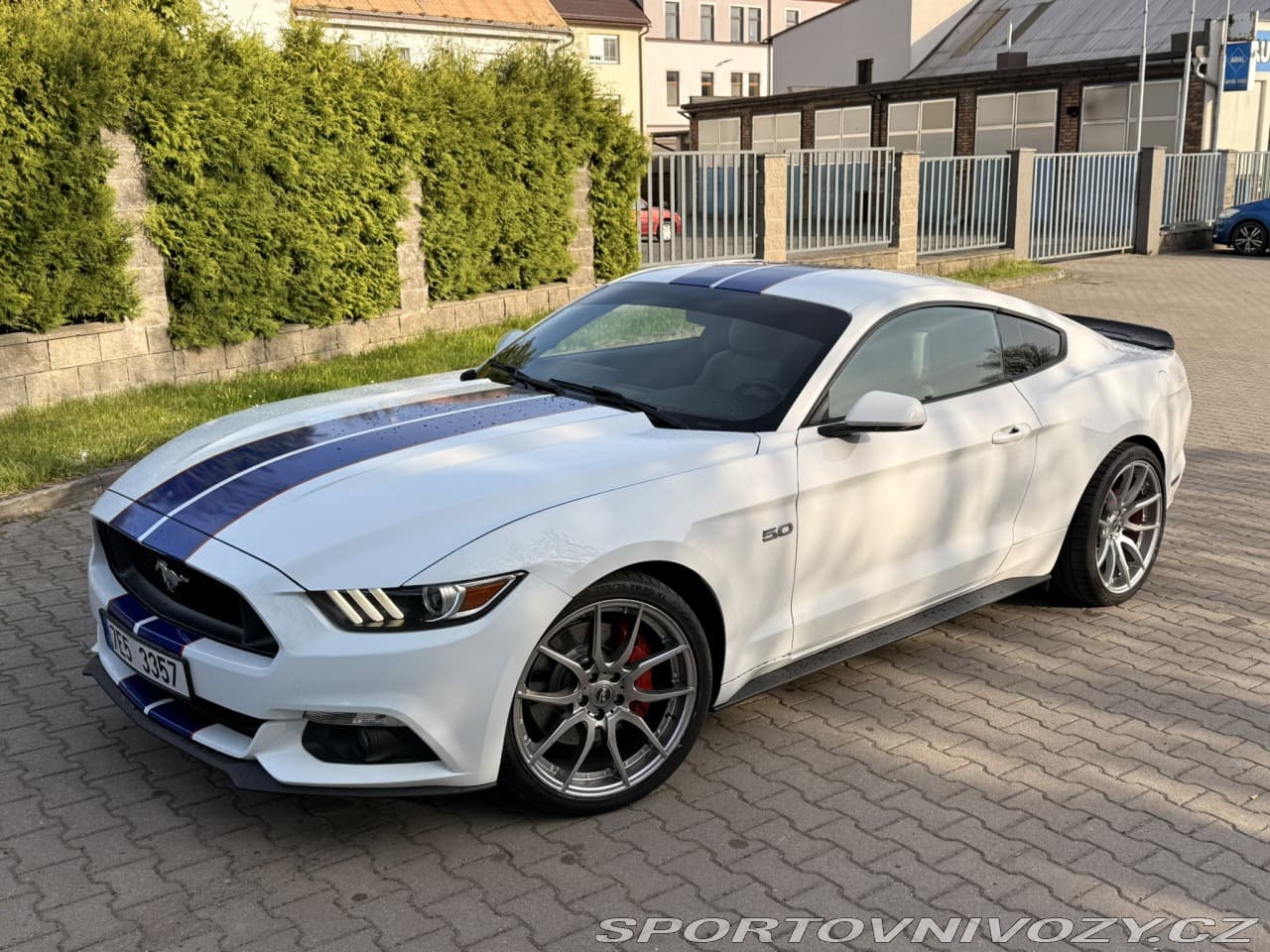 2016 Ford MUSTANG - 5