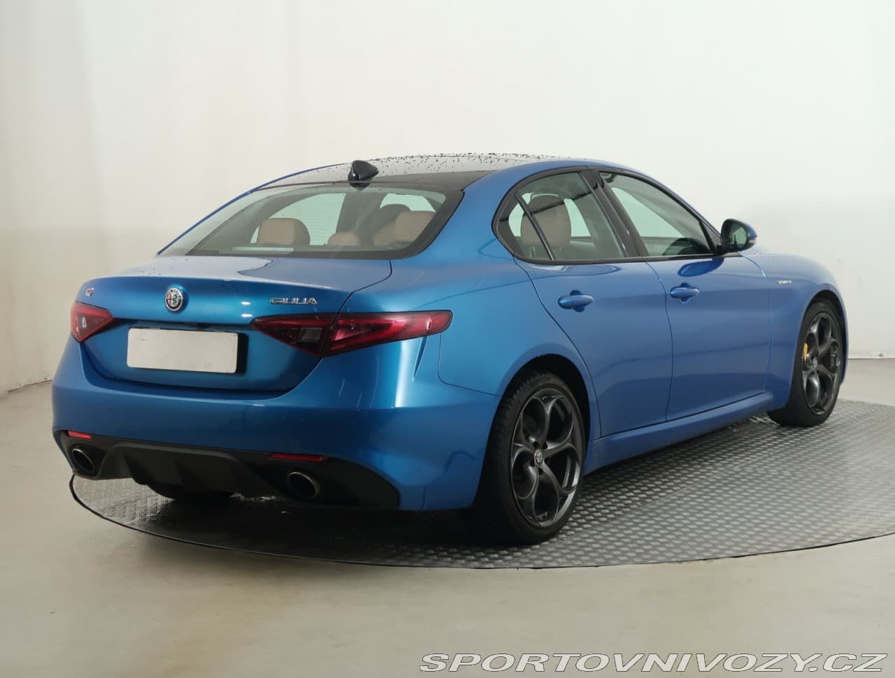 2018 Alfa Romeo GIULIA - 9