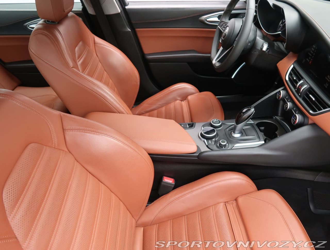 2018 Alfa Romeo GIULIA - 17