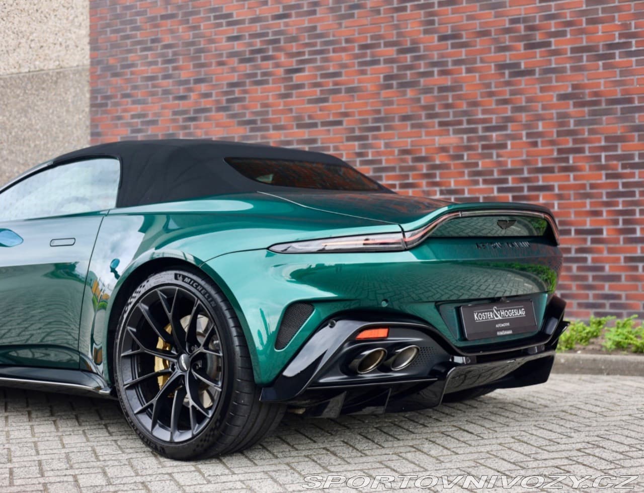 2025 Aston Martin V8 - 17