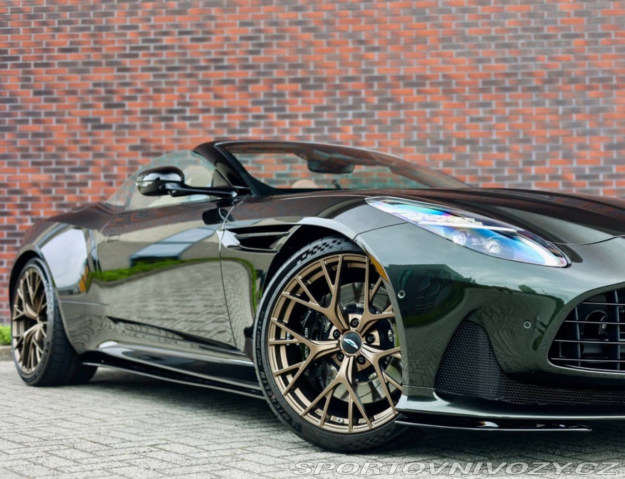 2024 Aston Martin DB12 - 3