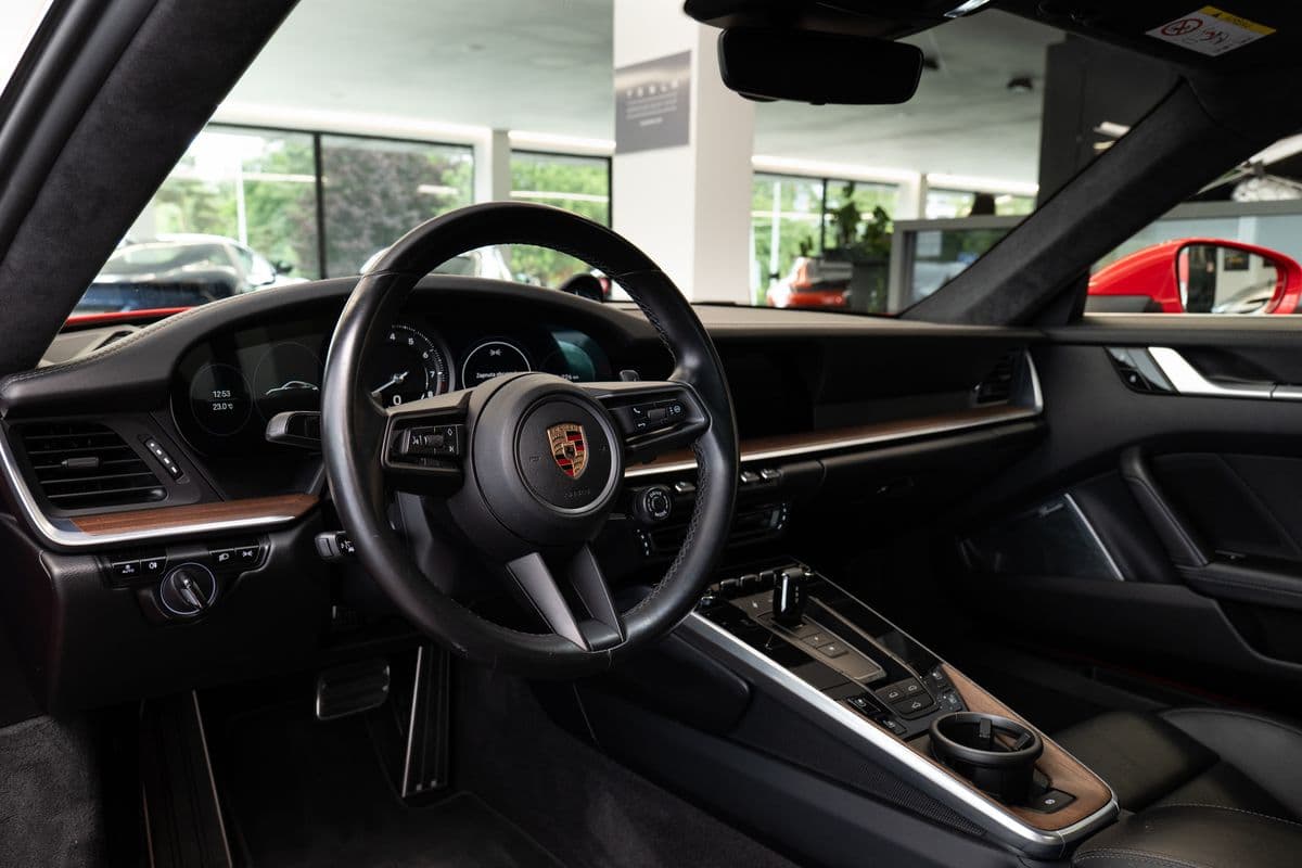 2019 Porsche 911 - 5