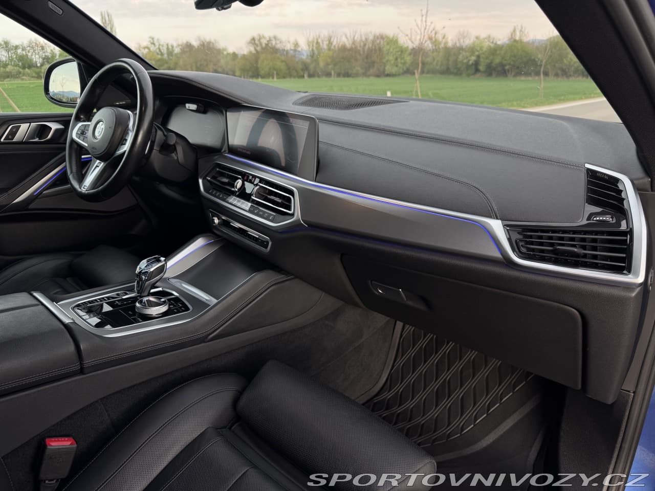 2020 BMW X6 - 10