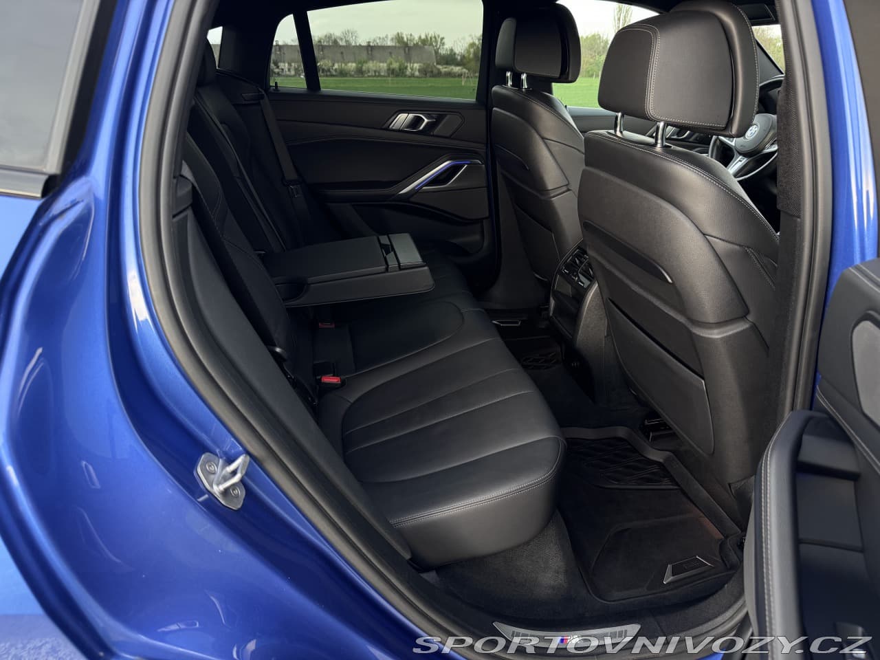 2020 BMW X6 - 13