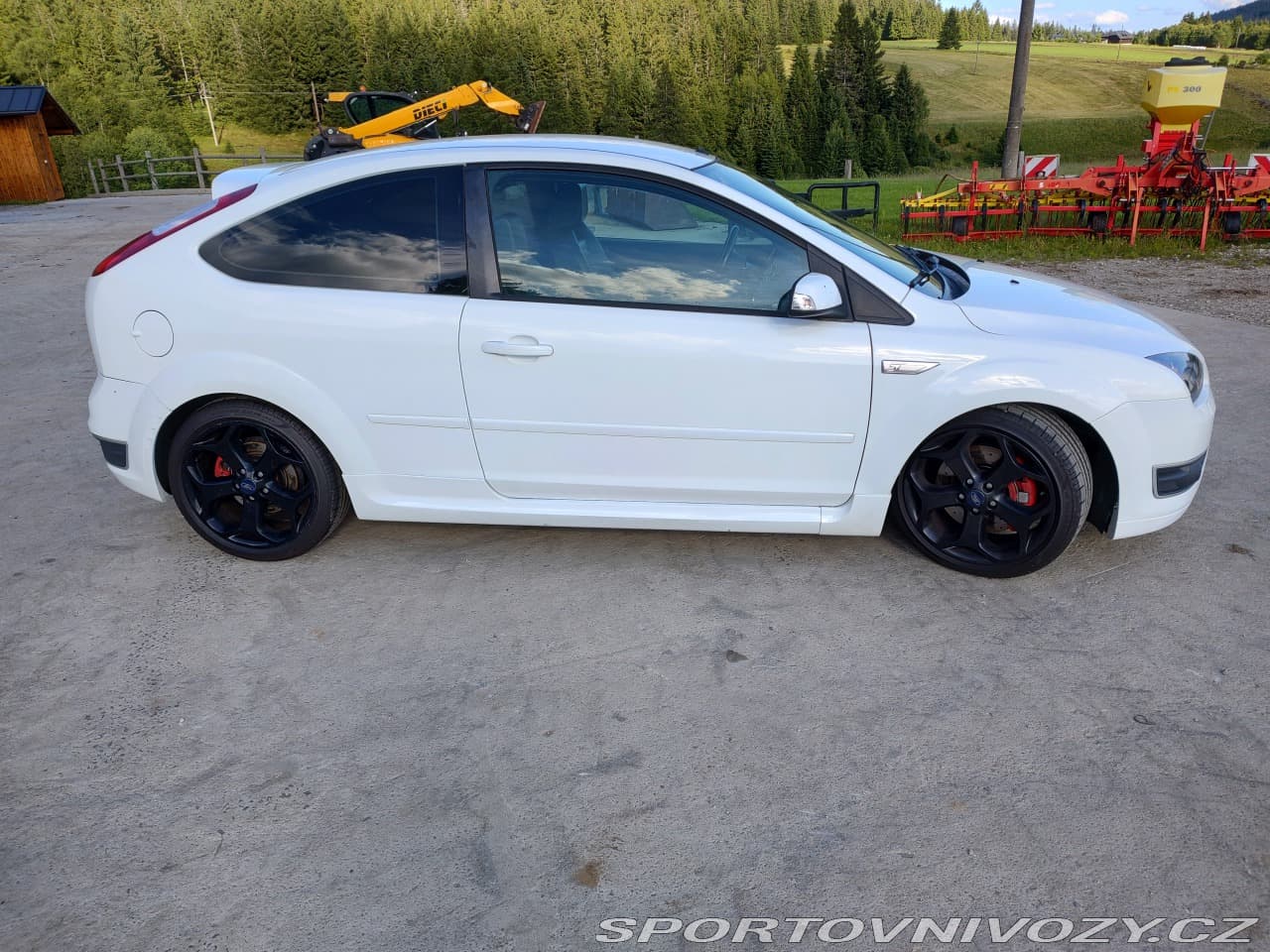 2007 Ford FOCUS - 8