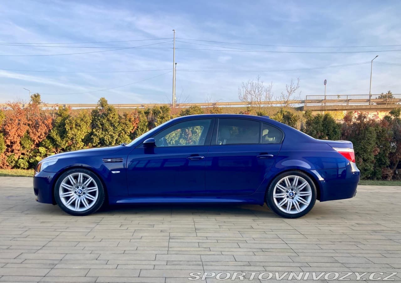 2006 BMW M5 - 10