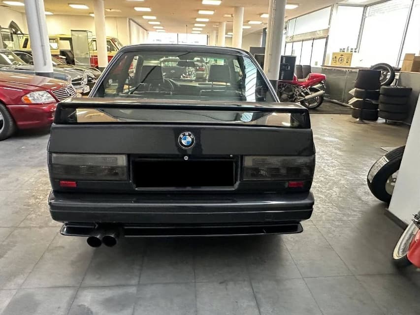 1987 BMW M3 - 6
