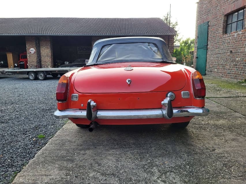 1973 MG MGB - 4