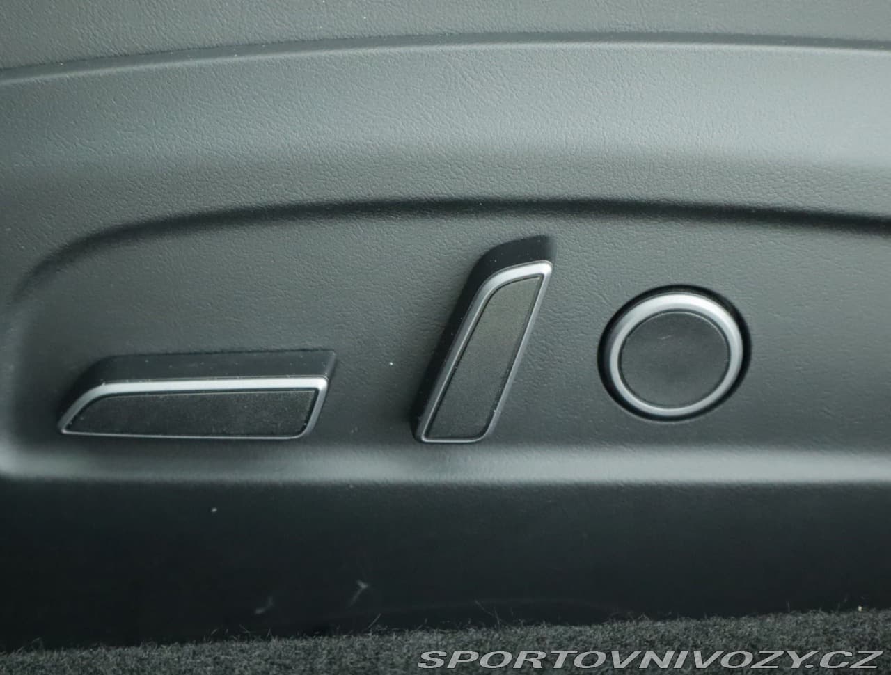 2025 Tesla MODEL 3 - 20