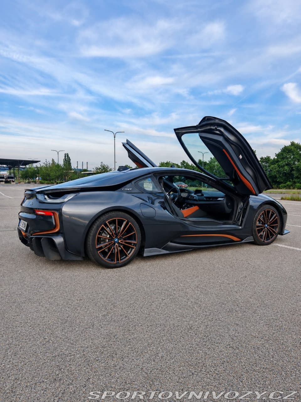 2019 BMW i8 - 8