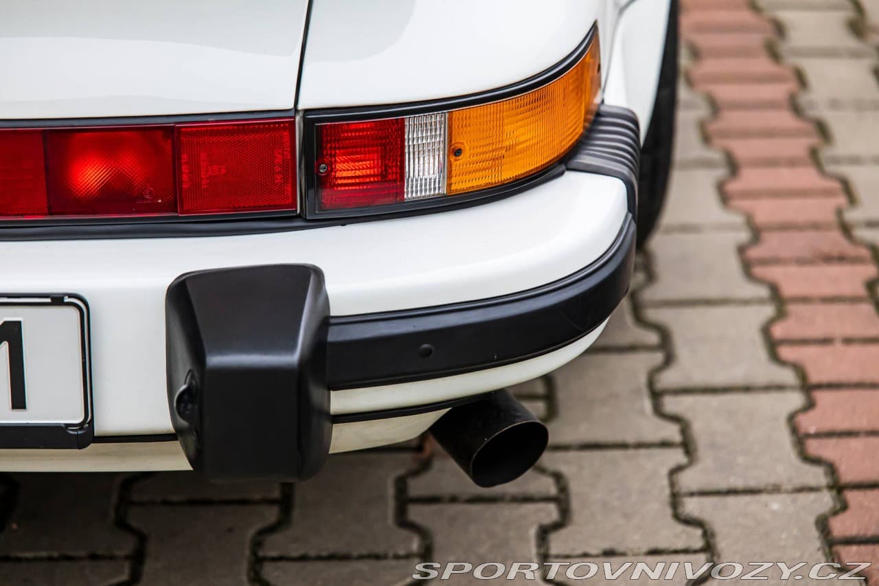 1987 Porsche 911 - 16