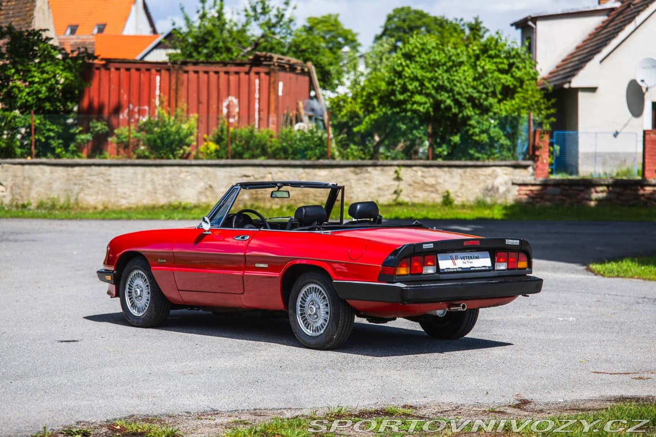 1986 Alfa Romeo SPIDER - 7