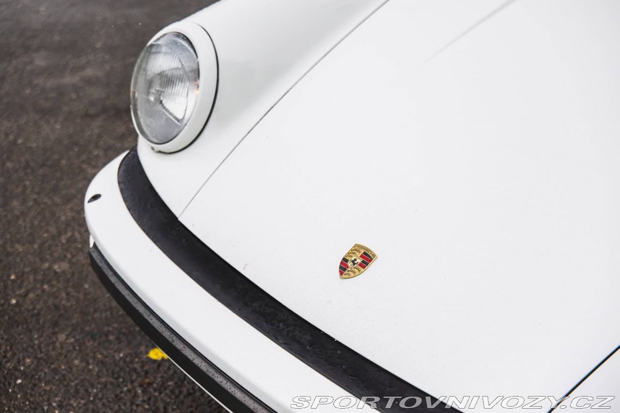 1983 Porsche 911 - 10