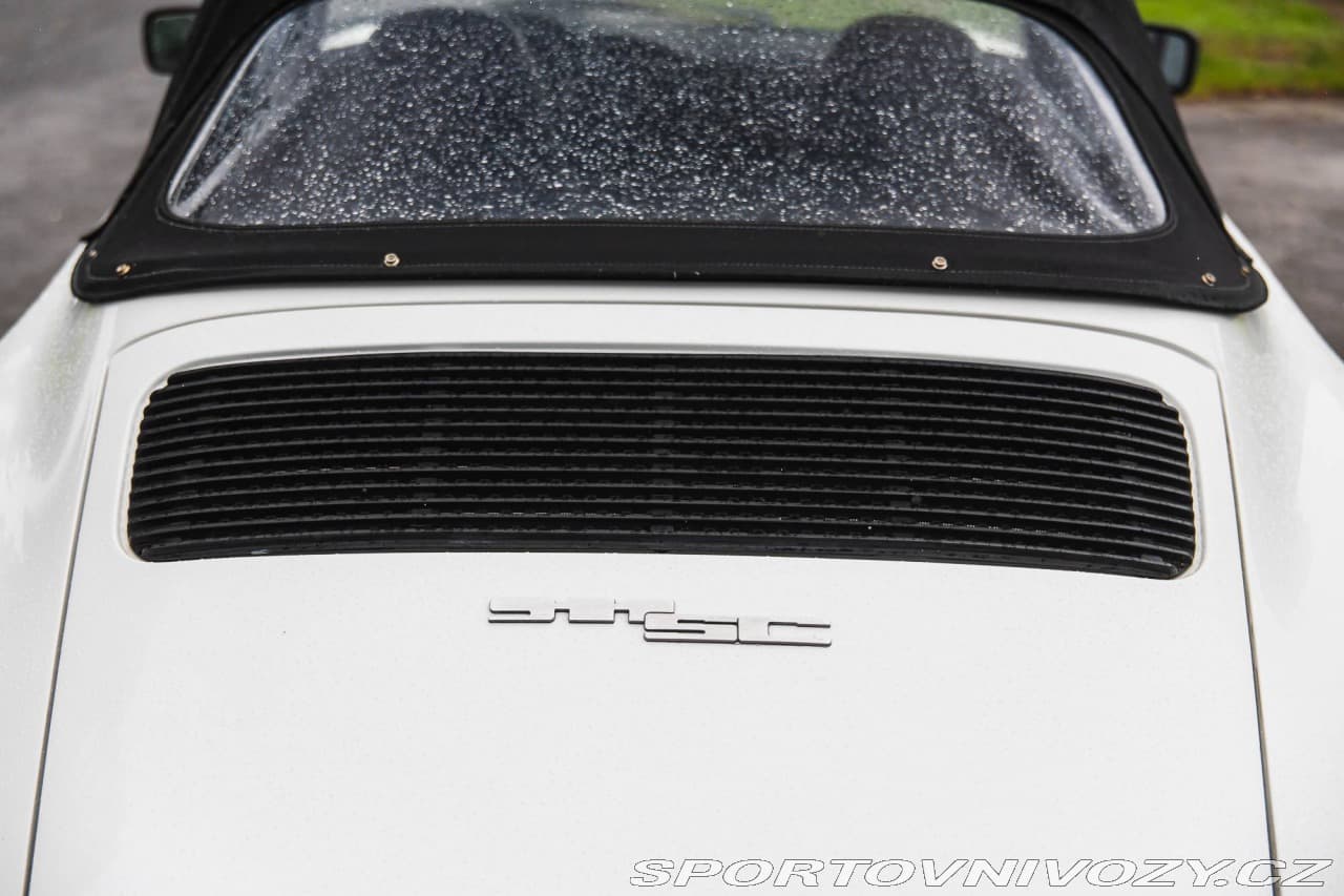 1983 Porsche 911 - 16