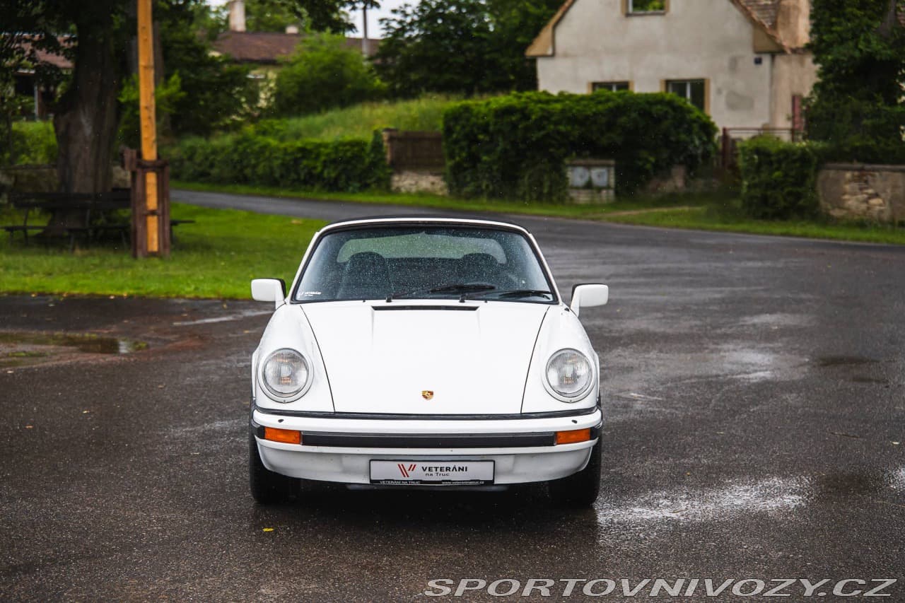 1983 Porsche 911 - 2