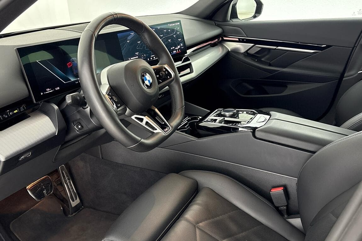 2025 BMW 5-SERIES - 7