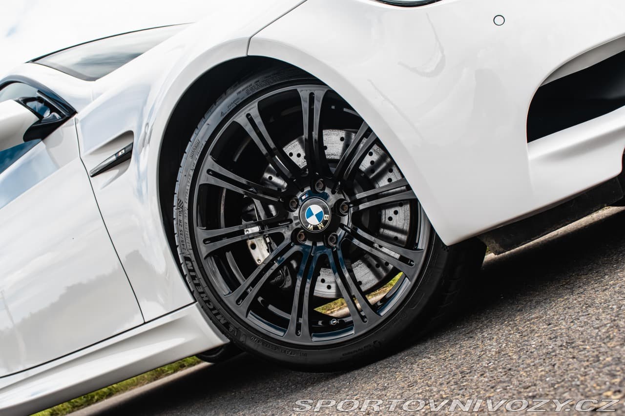 2008 BMW M3 - 11