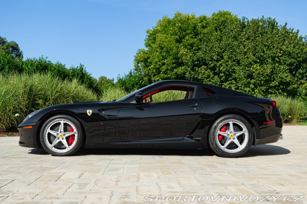 2010 Ferrari 599 - 9
