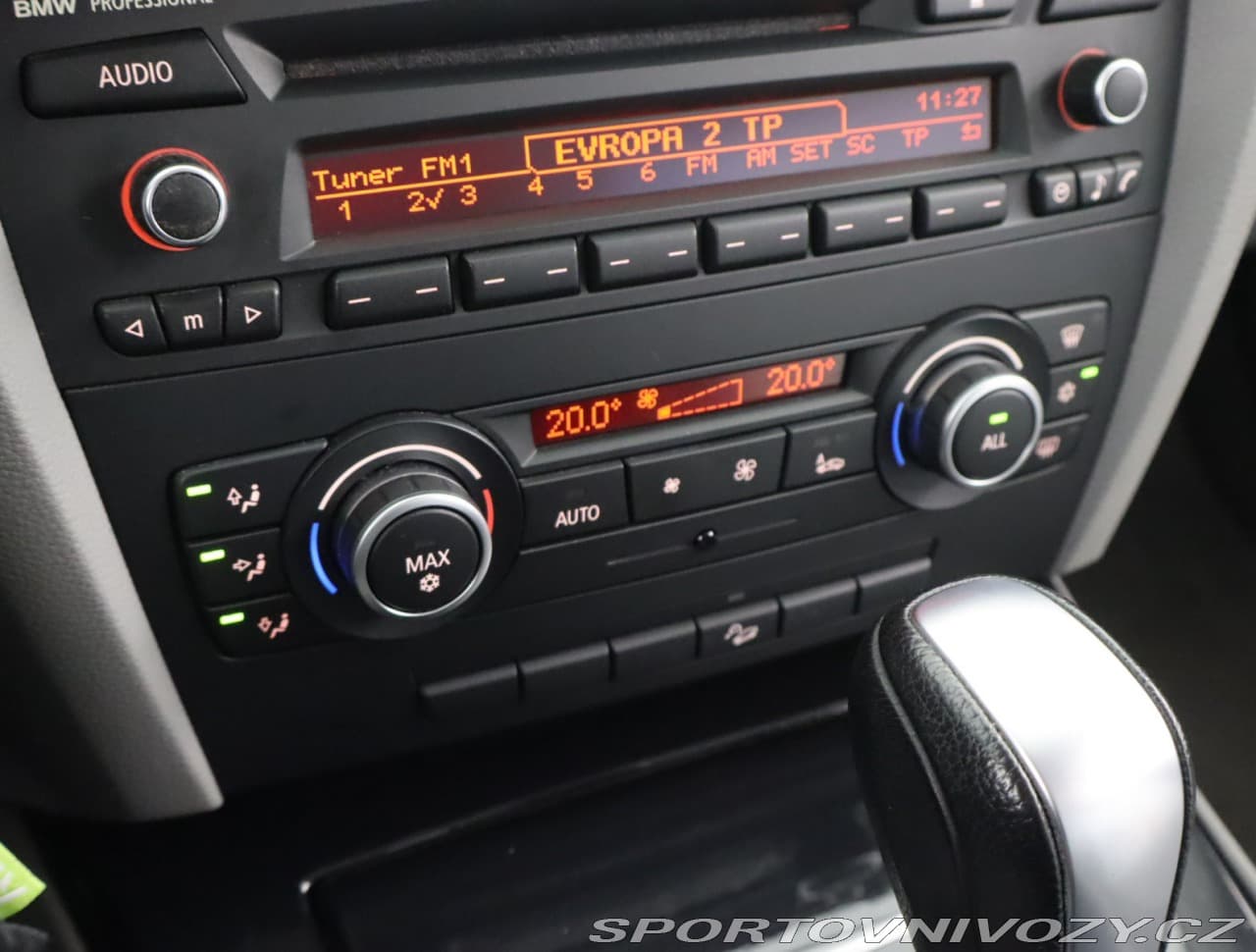 2011 BMW 3-SERIES - 18