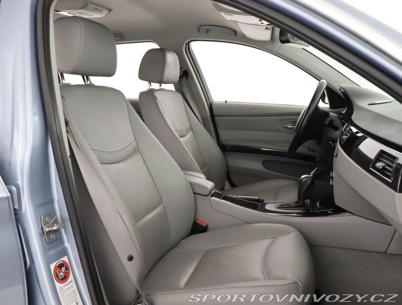 2011 BMW 3-SERIES - 9