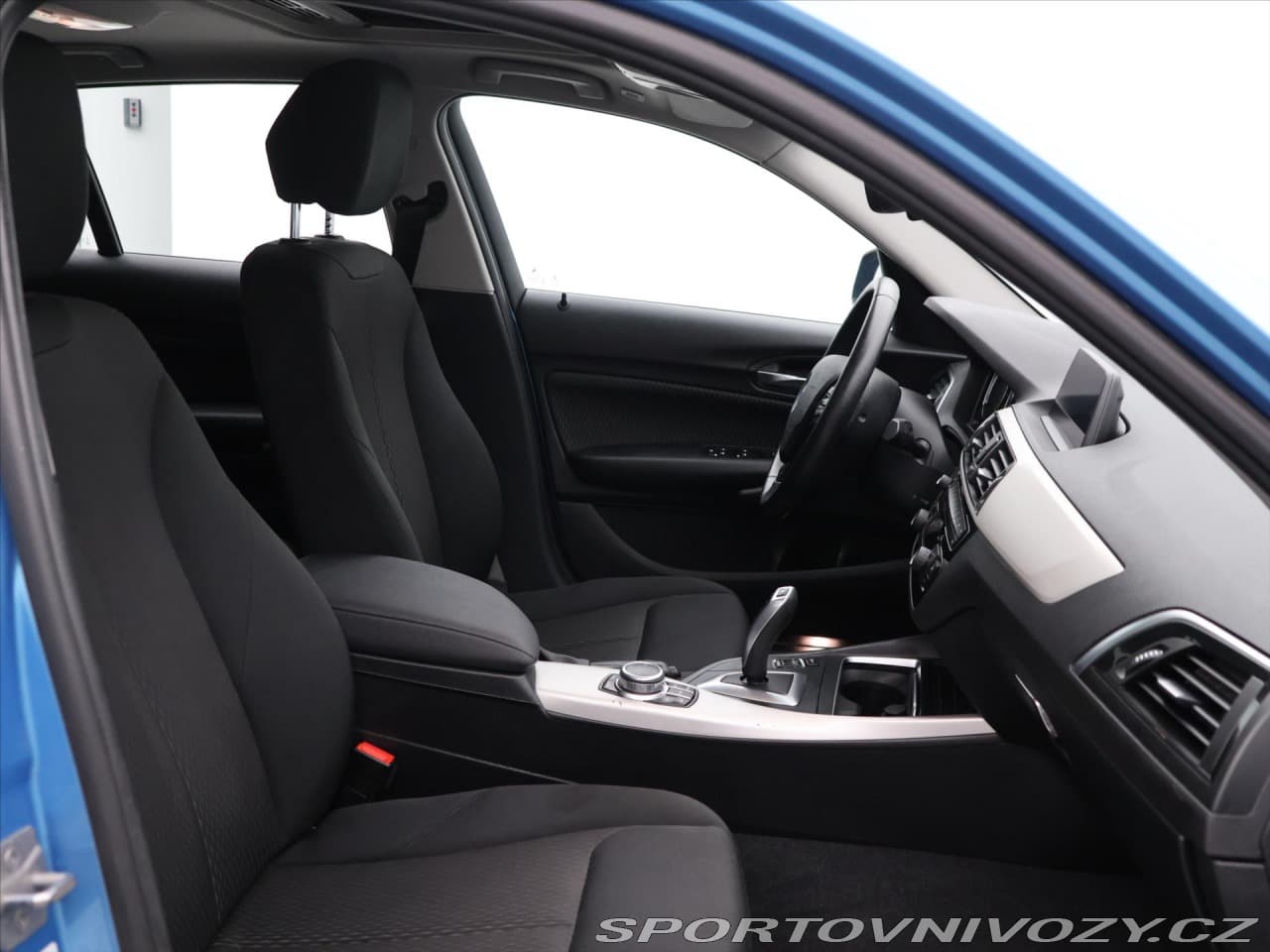2018 BMW 1-SERIES - 11