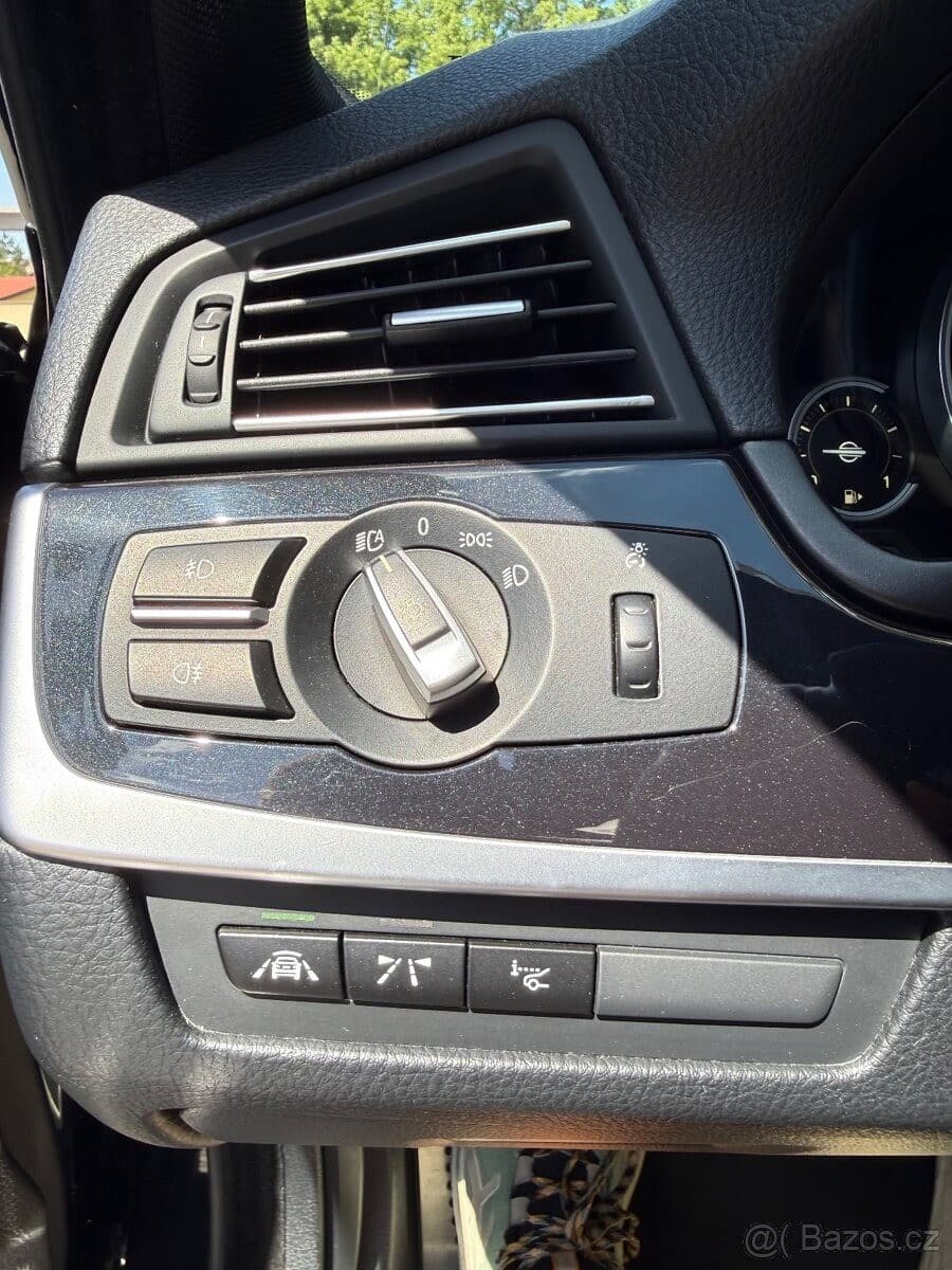 2016 BMW 5-SERIES - 29