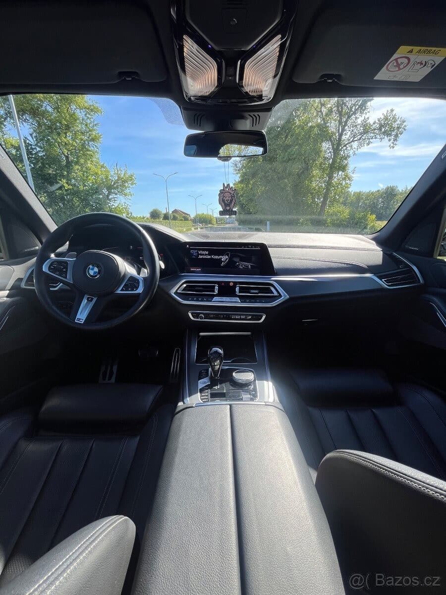 2020 BMW X5 - 9